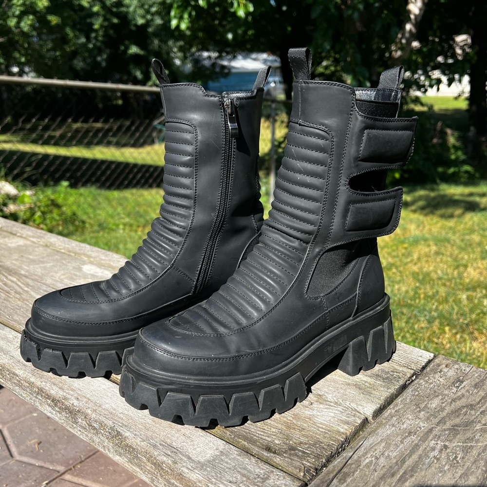 Koi Vader Platform Boots As-Is